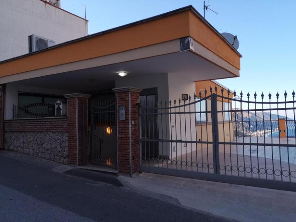 Casa Flavia Apartment Taormina Ngoại thất bức ảnh