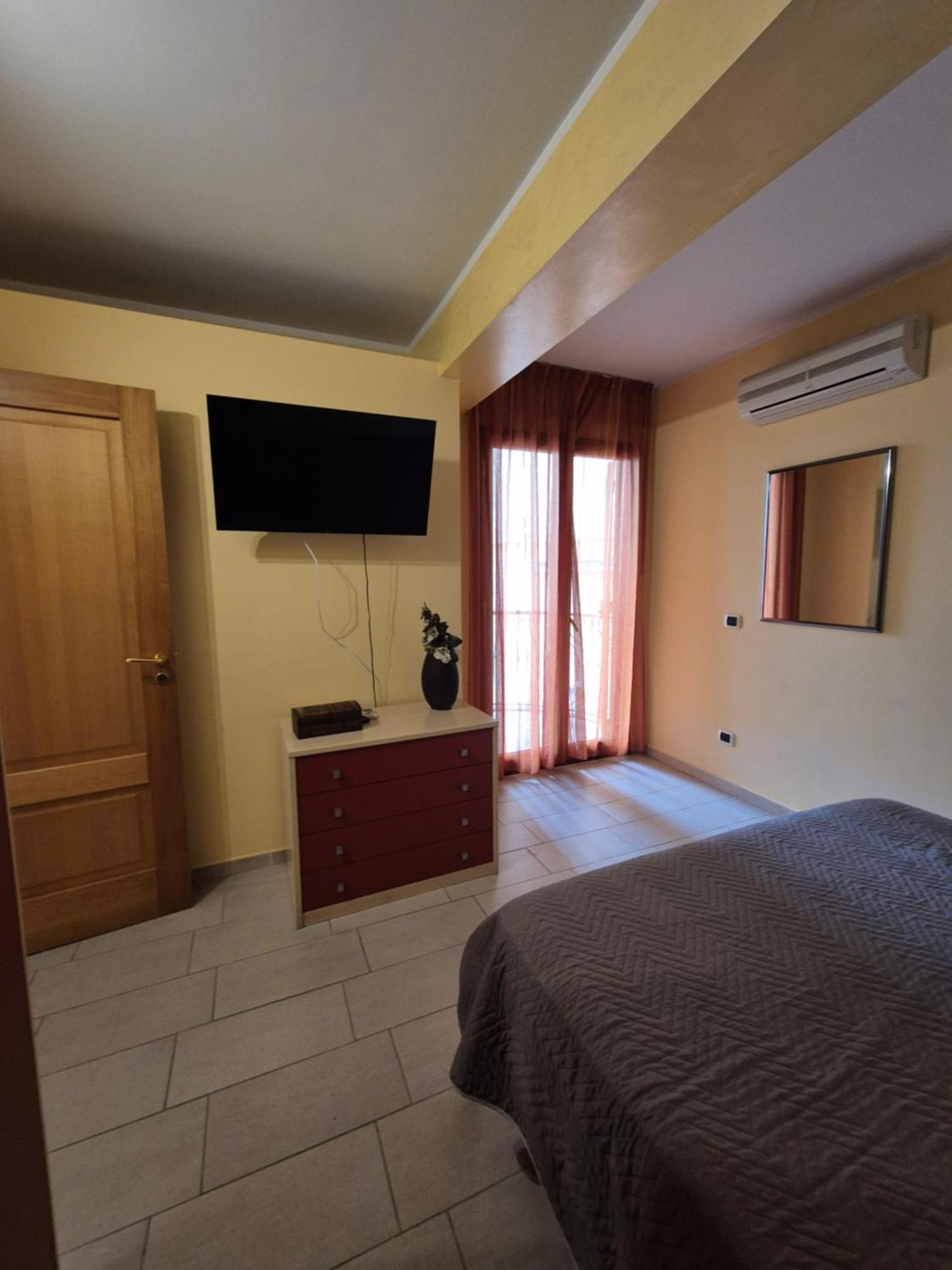Casa Flavia Apartment Taormina Ngoại thất bức ảnh